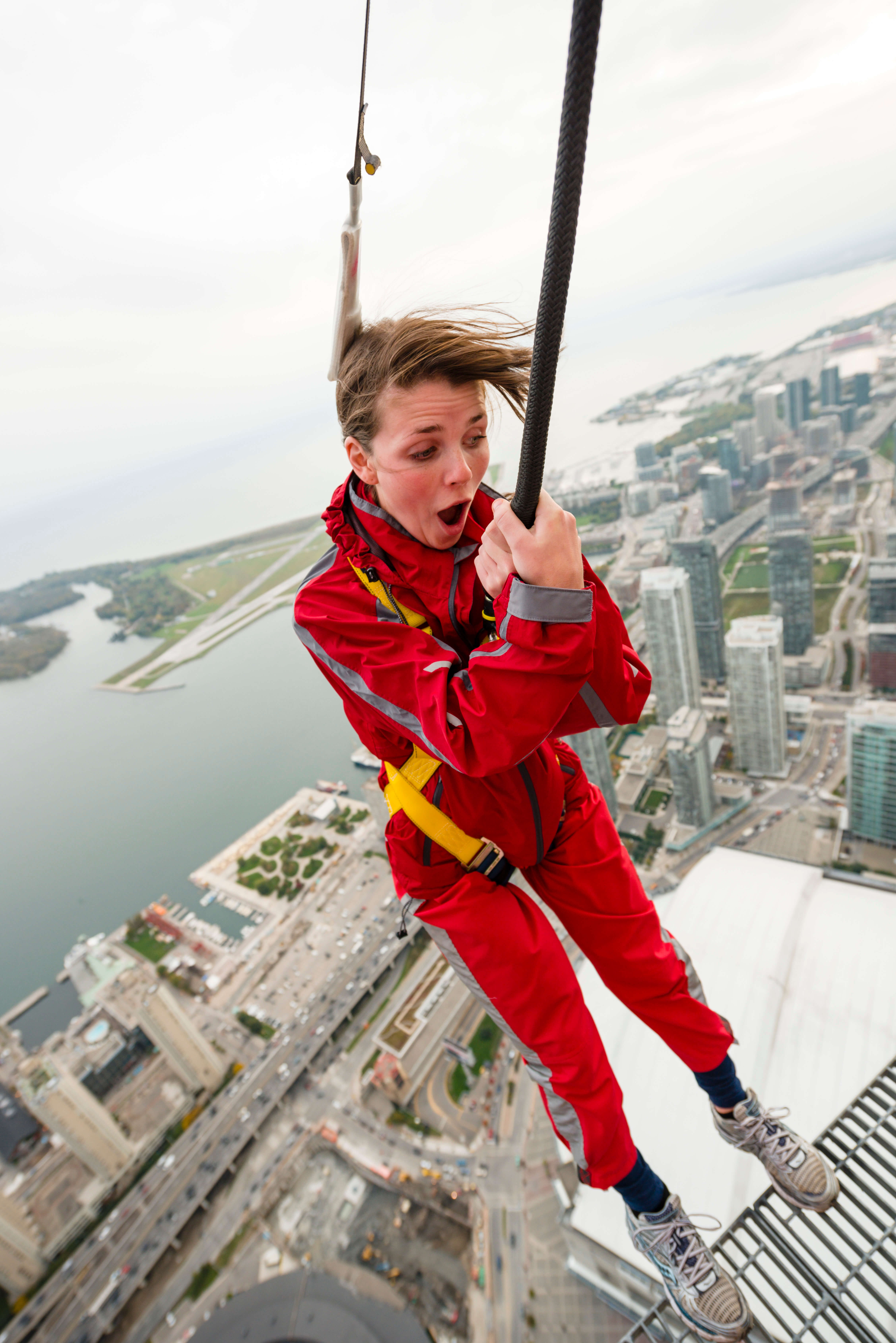 EdgeWalk, CN Tower -Toronto – Mazda